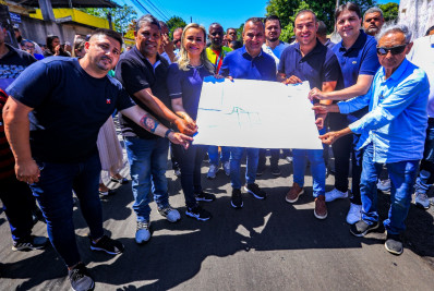 Prefeito e deputada visitam obras no bairro Jardim Gláucia em Belford Roxo