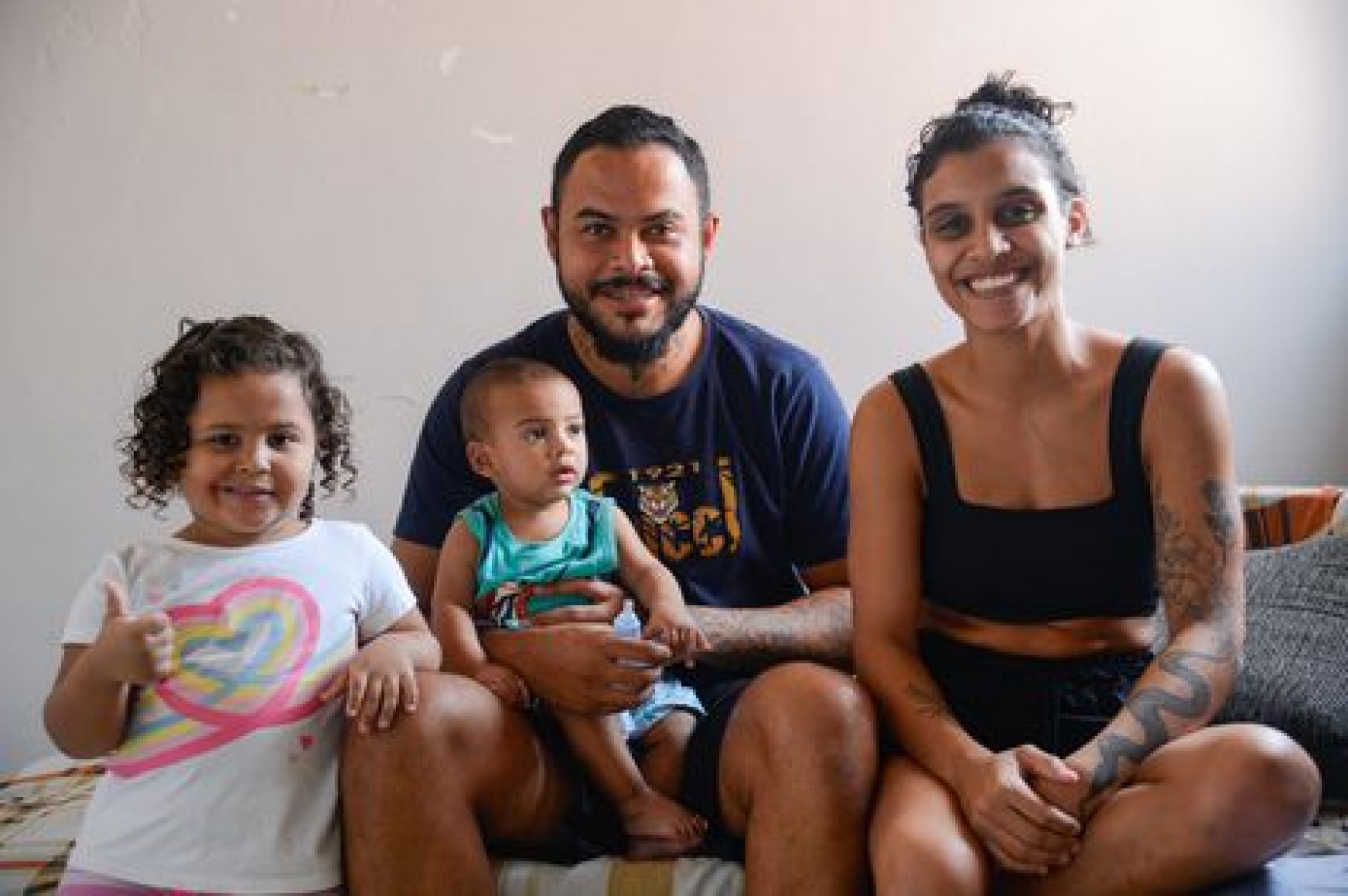 A família do bebê Murillo Luiz Martins, que reside em Irajá, na Zona Norte do Rio - Tomaz Silva/Agência Brasil