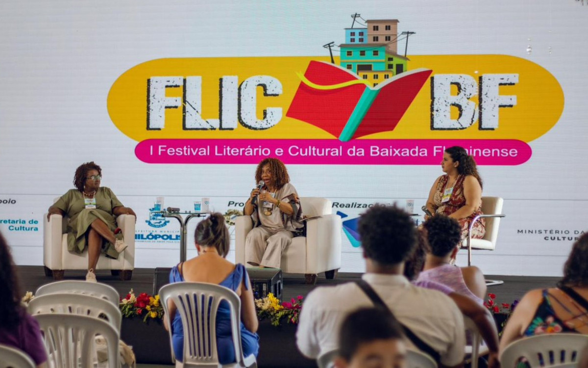 Teve roda de conversa \'As Guerreiras do Samba: As Tias na cena cultural do Rio\', com Helena Theodoro, Fernanda Felisberto e Victoria Villanova