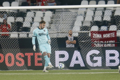 Lucas Perri é ausência em treino do Botafogo pelo segundo dia seguido
