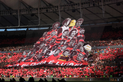 Flamengo 130 anos: Júnior e Romário relembram passagens e celebram aniversário do clube