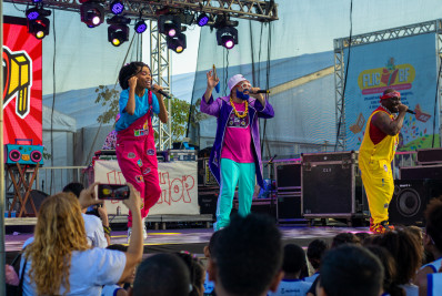 FLIC-Baixada Fluminense inicia com teatro, roda de conversa, palestra, dança e música em Nilópolis