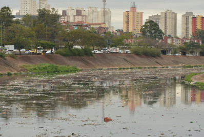 Ipea propõe taxar super-ricos para financiar dívidas climáticas