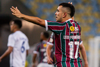 Clube uruguaio avança pela contratação de Léo Fernández, do Fluminense
