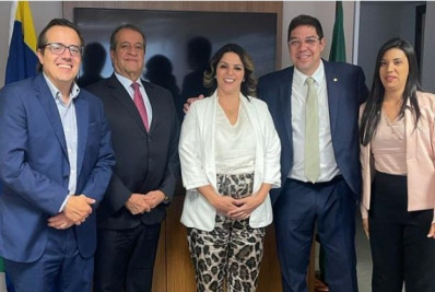 Jogo de xadrez na política de Araruama 