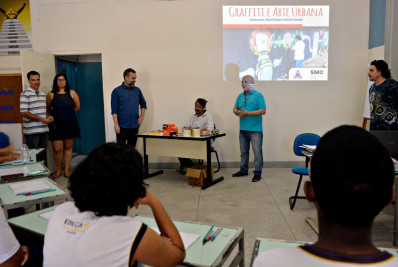 Alunos do Colégio Getúlio Vargas em Volta Redonda aprendem sobre ‘Arte Urbana’