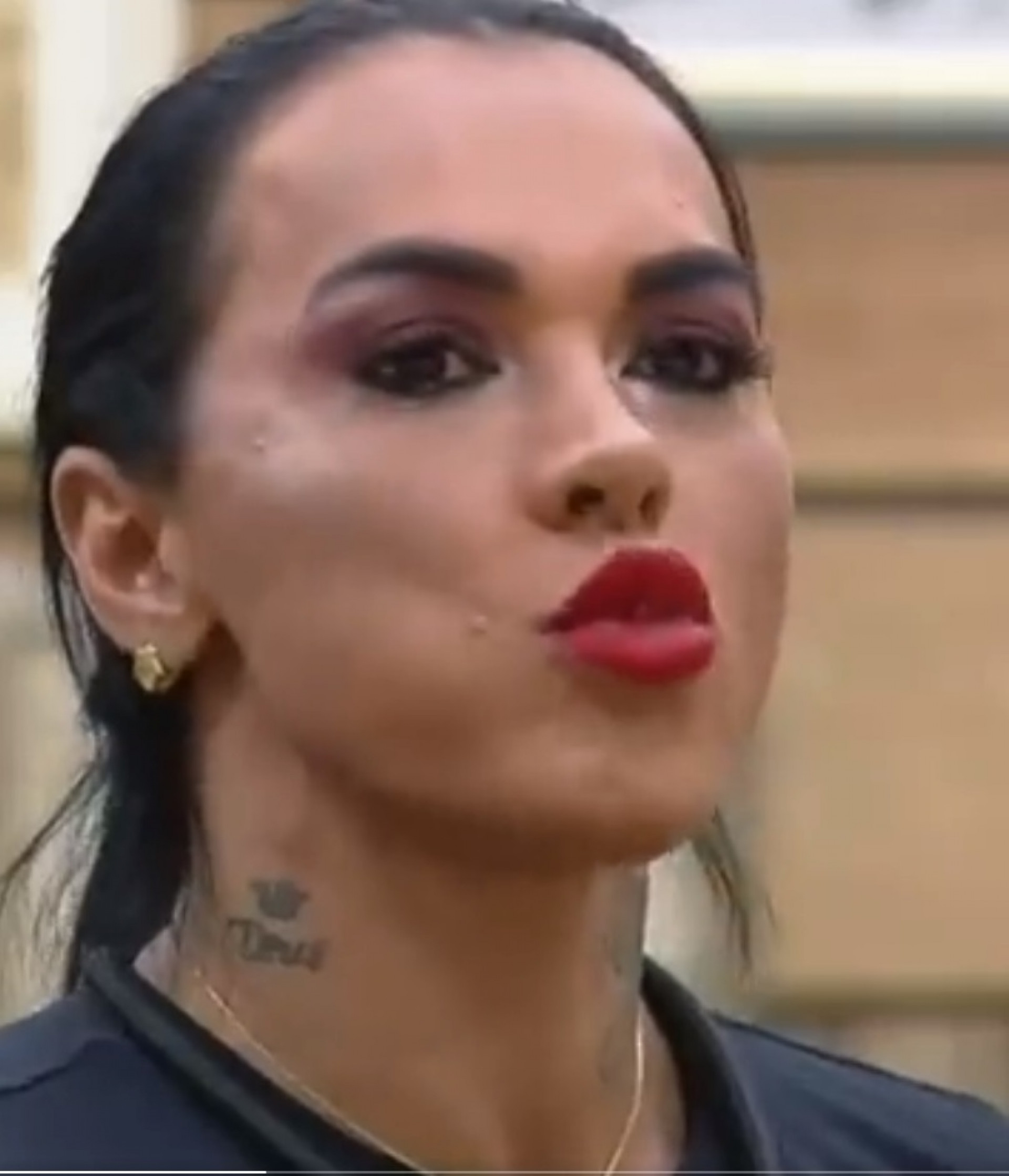 Rachel Sheherazade e Kamila Simione discutem - Reprodução de vídeo / Record TV