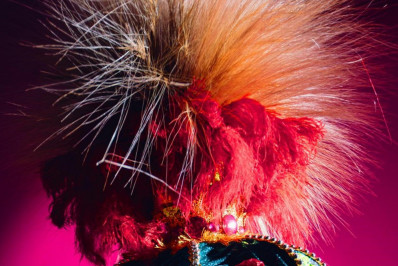 Conheça algumas das fantasias da Mangueira para o Carnaval 2024