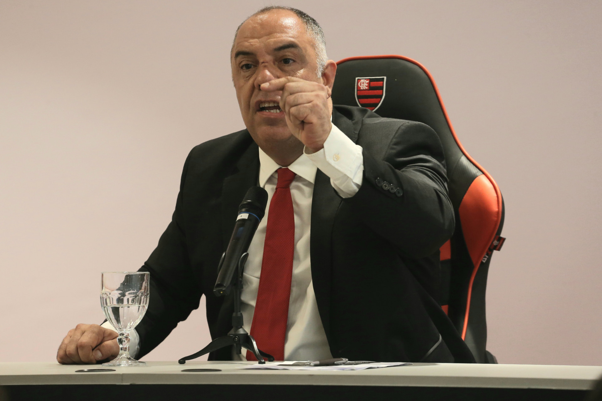 Coletiva do Marcos Braz, vice presidente do Flamengo, local CT George Helal, Ninho do Urubu, nesta Quinta-feira (21). - Cleber Mendes/Agencia O Dia