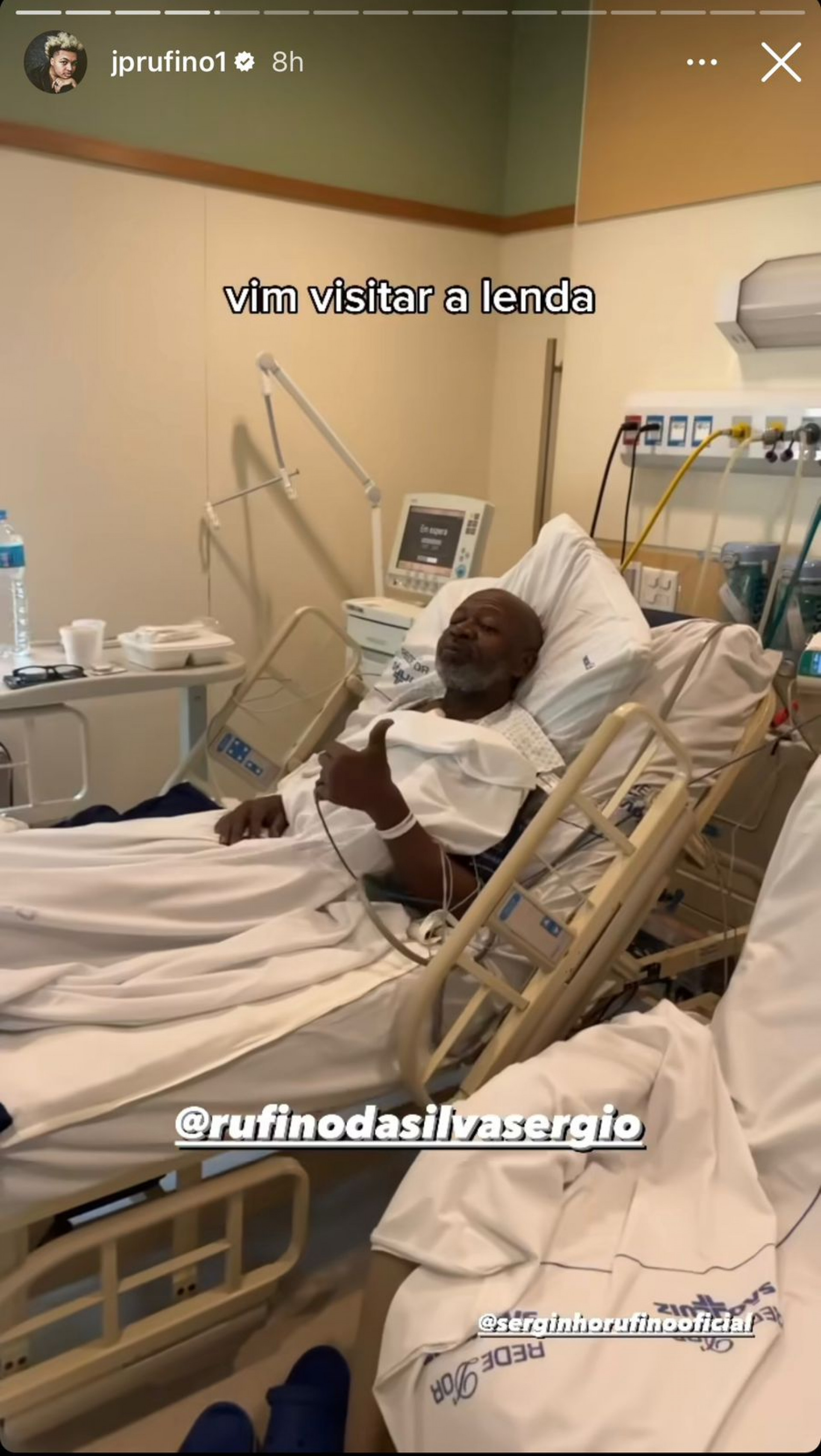 Filho de Sergio Rufino, João Pedro compartilha músico fazendo fisioterapia no hospital - Reprodução