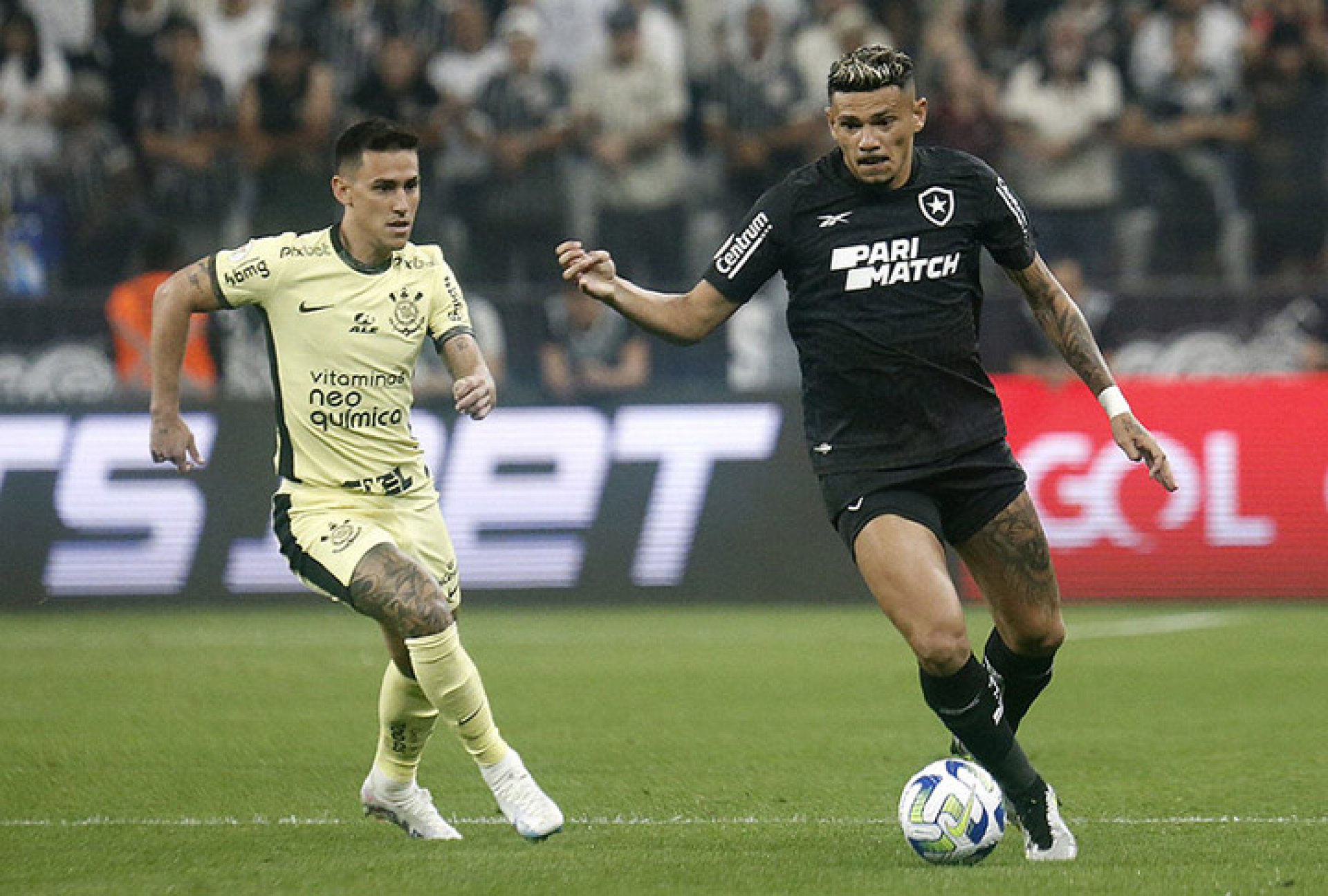 Mosquito marca no último minuto e Corinthians arranca empate com