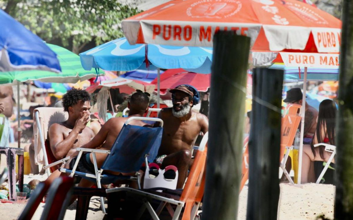  Flávio Bauraqui curtiu o dia de sol no Grumari, na Zona Oeste do Rio