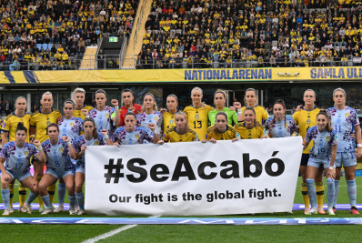 Seleção espanhola feminina faz protesto na primeira partida depois da Copa do Mundo 2023