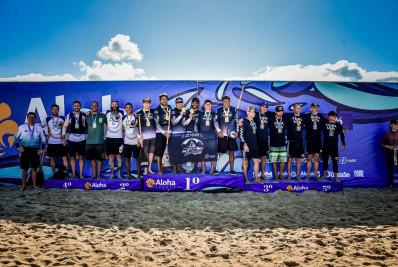 Equipe Va’a Ilha Grande é medalha de ouro no Aloha Spirit em Caraguatatuba