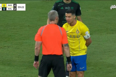 Vídeo: reclamação de Cristiano Ronaldo com Anderson Daronco em jogo do Campeonato Saudita viraliza