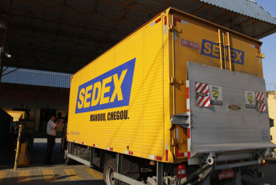 Funcionários dos Correios de três sindicatos desistem de greve na véspera da Black Friday