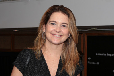 Claudia Abreu aponta influencers na TV como uma fase: 'Vai passar'