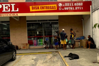 Aumento de moradores de rua preocupa população e turistas em Rio das Ostras