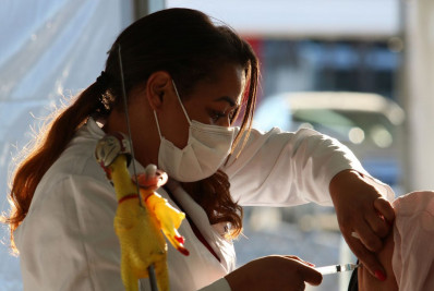 Covid-19: pesquisa reforça segurança de vacinas para gestantes e bebês