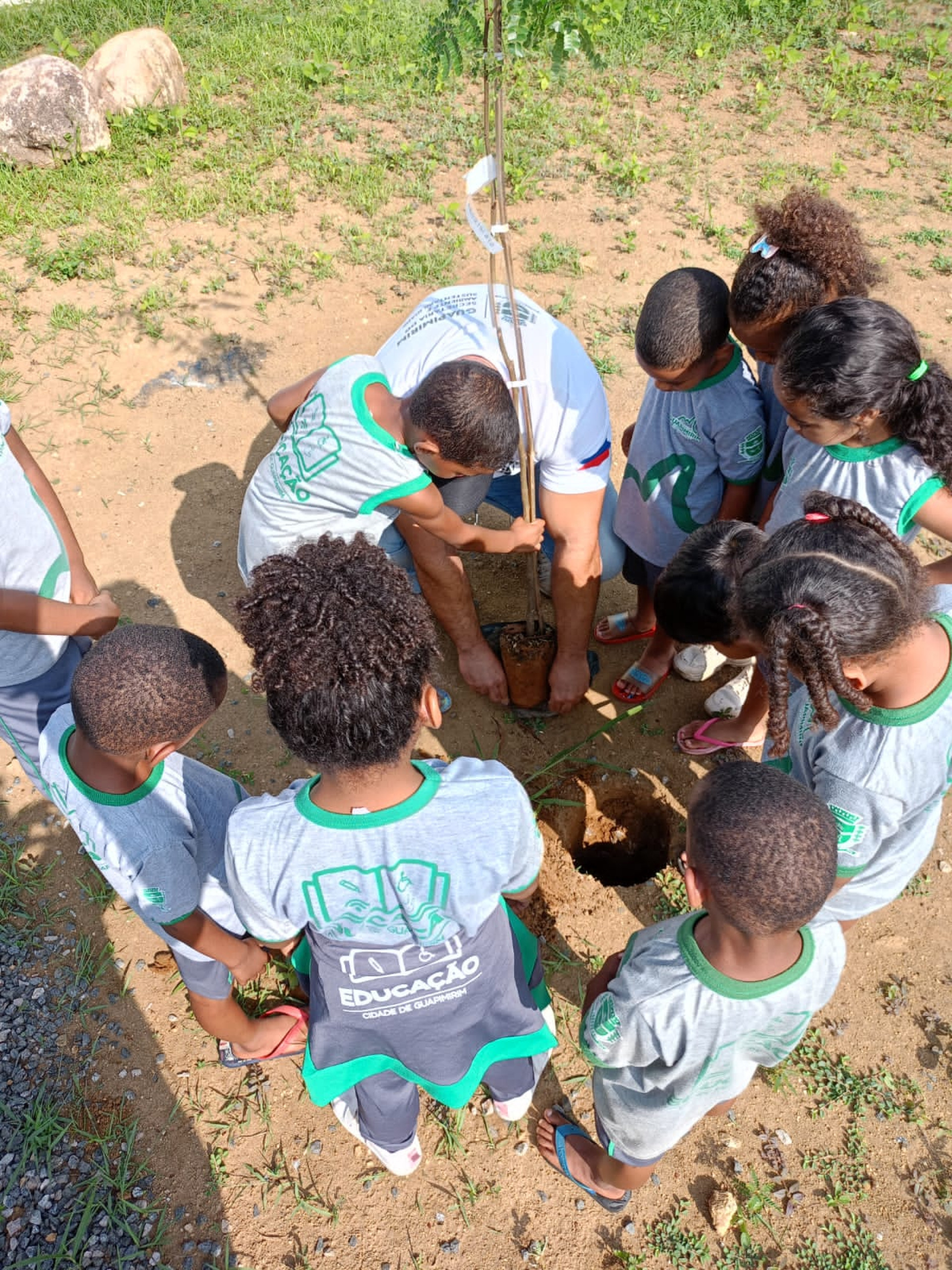 Alunos de creche de Guapimirim aprendem desde cedo a importância de se preservar a natureza