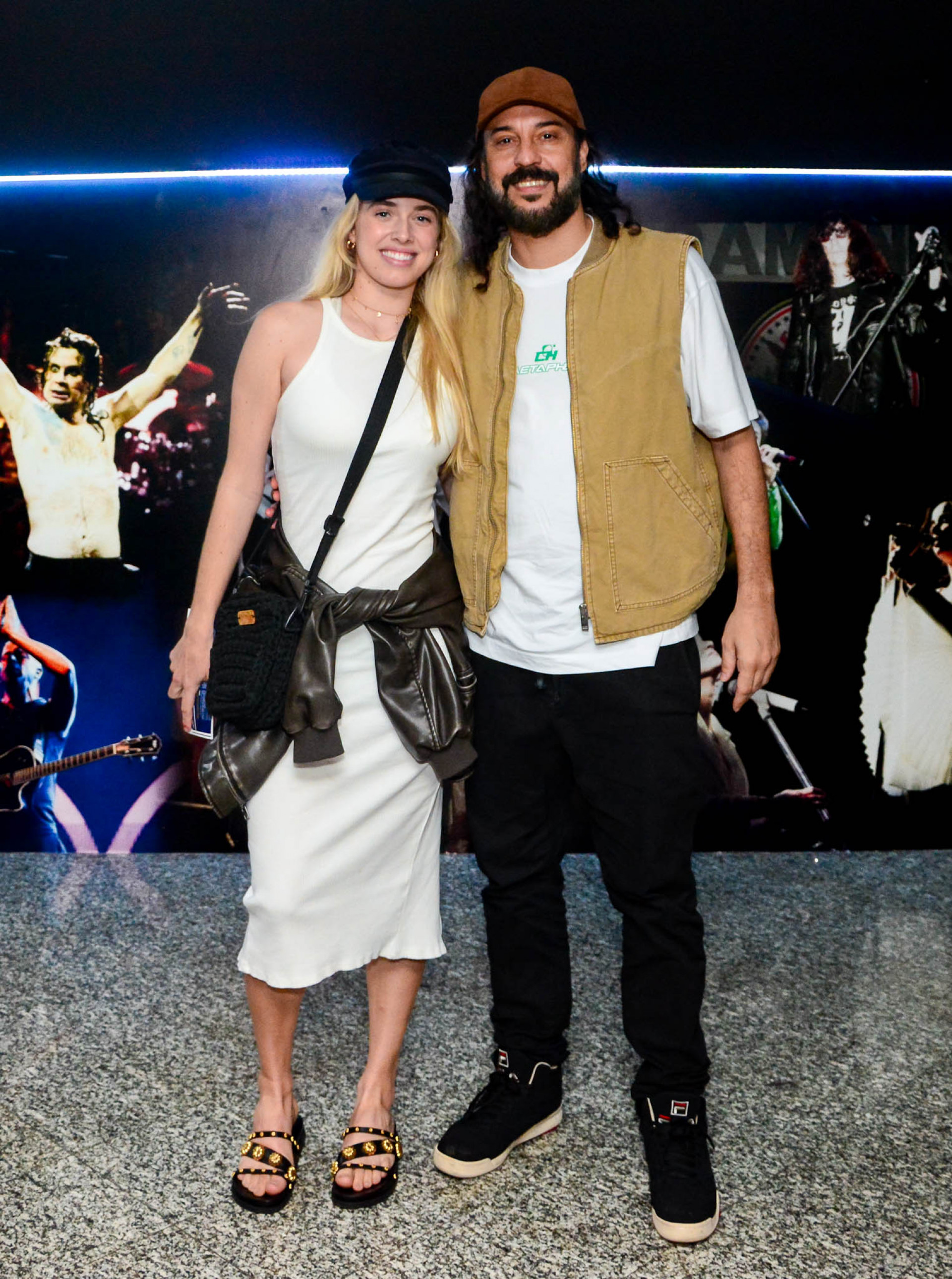 Gabriel O Pensador e Gabriela Vicente prestigiam show de Zé Ramalho no Rio - Webert Belicio / Agnews  