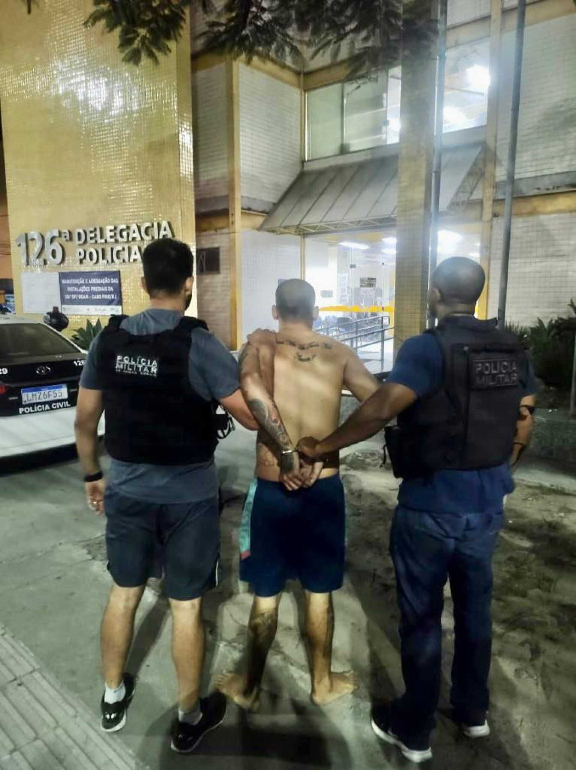 Suspeito foi localizado na comunidade Rainha da Sucata, em Cabo Frio