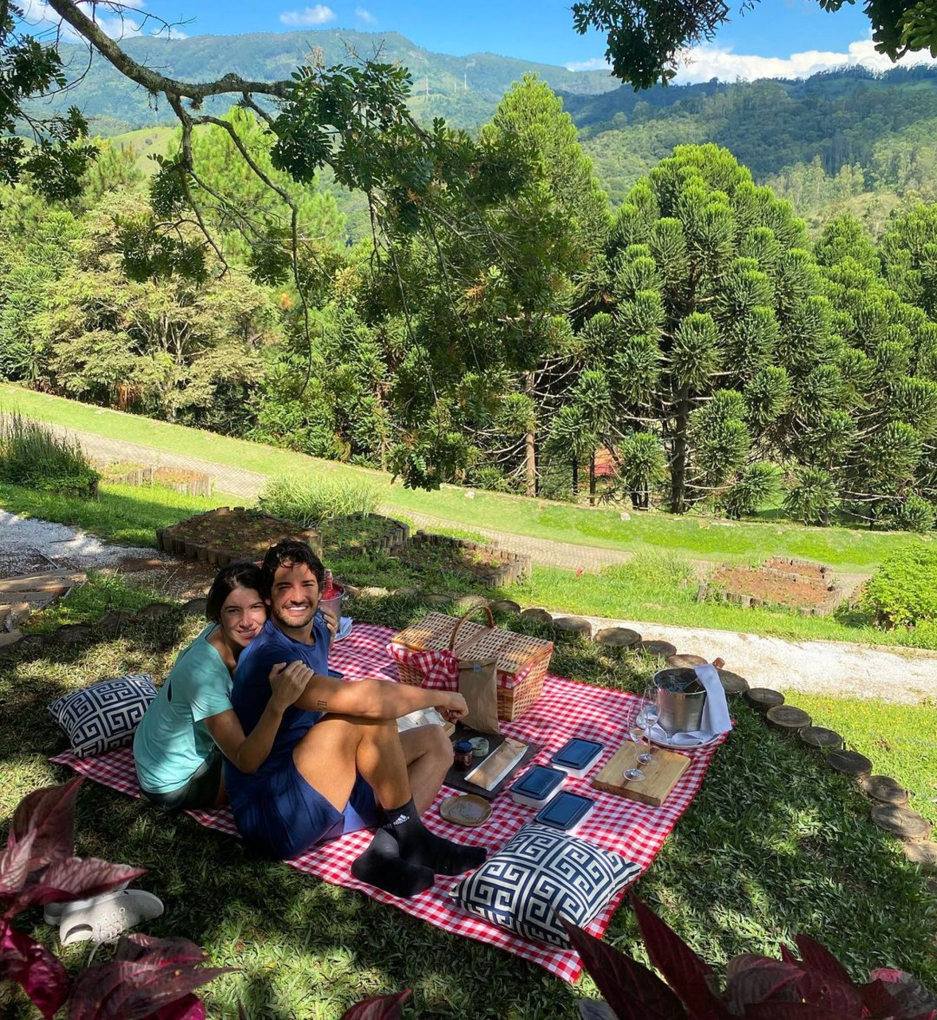 Renata Abravanel e Alexandre Pato - Reprodução / Instagram