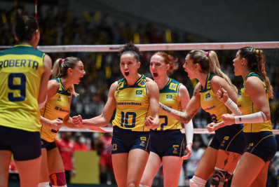 Brasil bate o Japão no tie-break e se classifica para as Olimpíadas de 2024