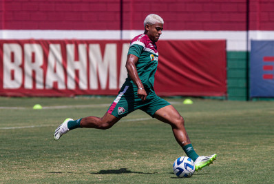 Fluminense poupará medalhões e terá John Kennedy como titular contra o Internacional