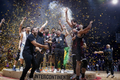 Franca vence Copa Intercontinental de basquete com cesta no último segundo