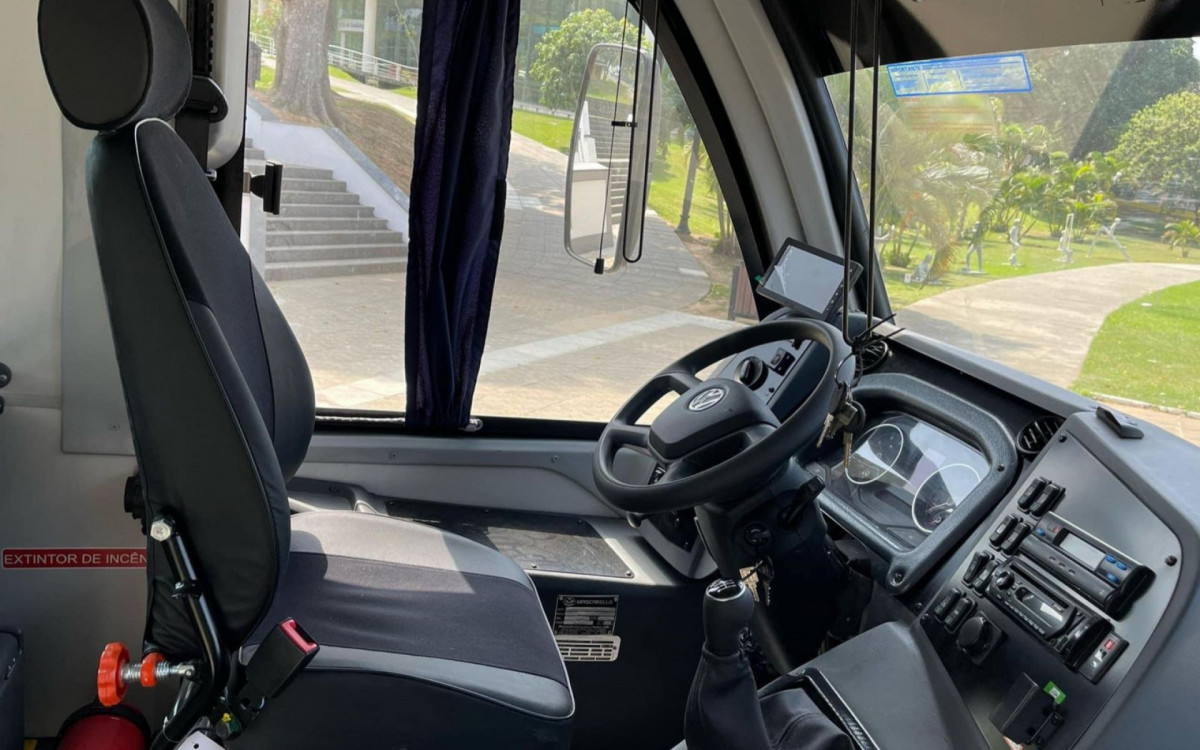 Nova frota de ônibus escolares