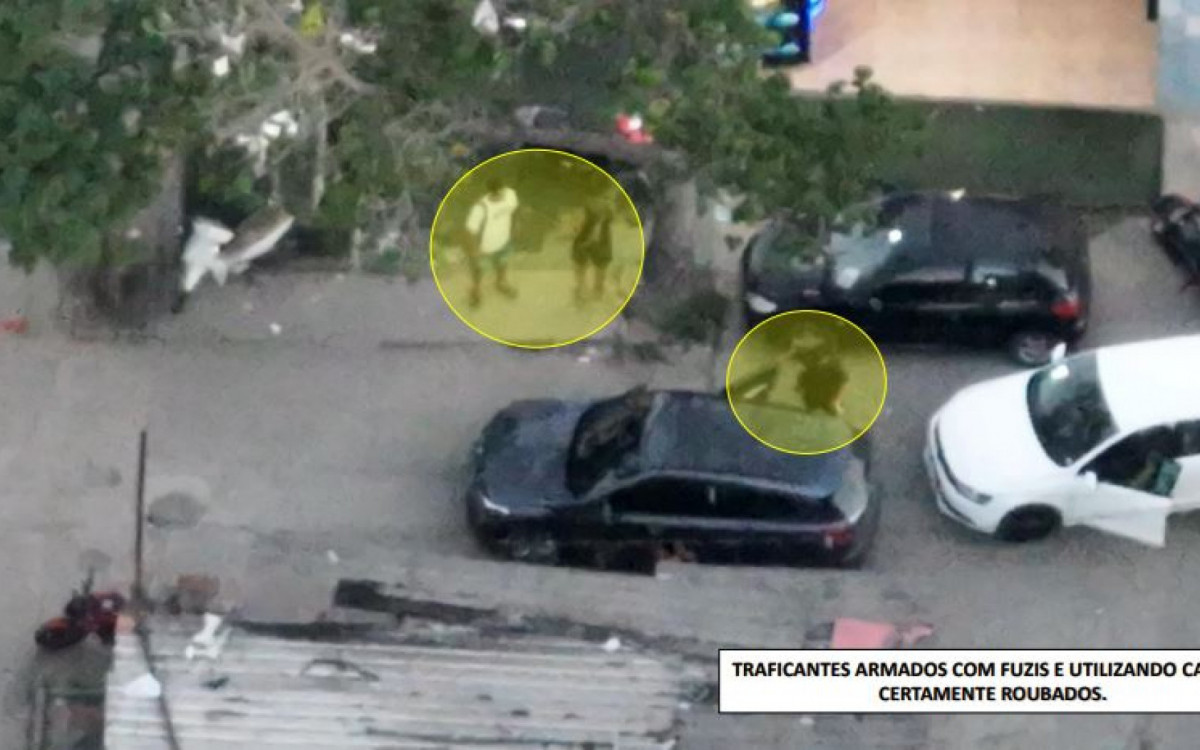 Drones registraram treinamento de criminosos na Vila do João, no Complexo da Maré