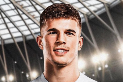 Tottenham acerta contratação de Luka Vuskovic