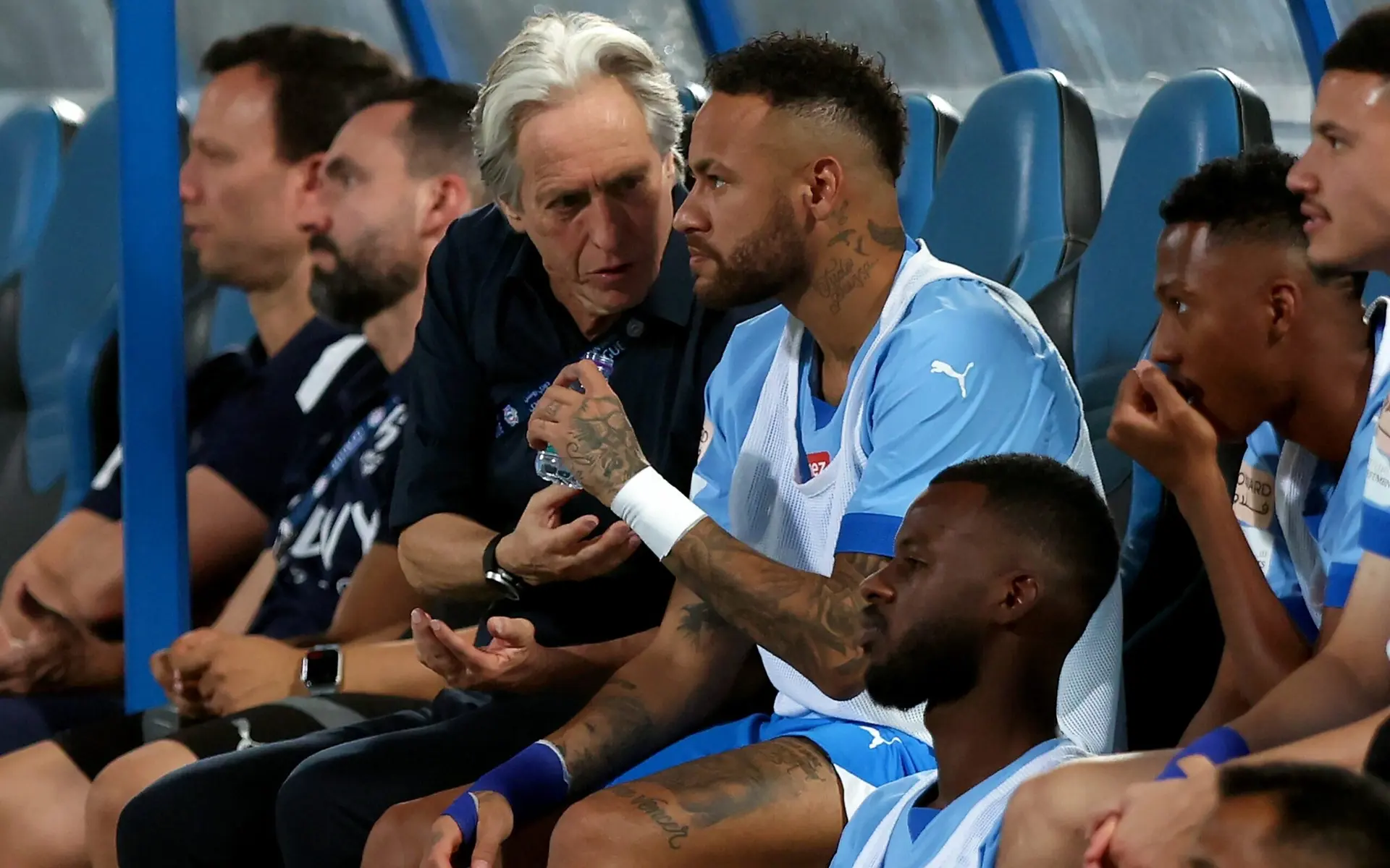 Neymar nega ter pedido demissão de Jorge Jesus: 'Falta de respeito'