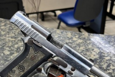 Homem é preso em Cabo Frio com arma de fogo e munições