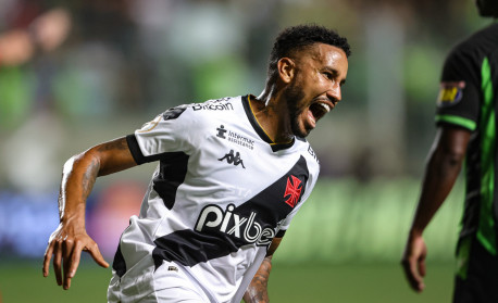 Vasco recebe proposta de R$ 32 milhões por Gabriel Pec