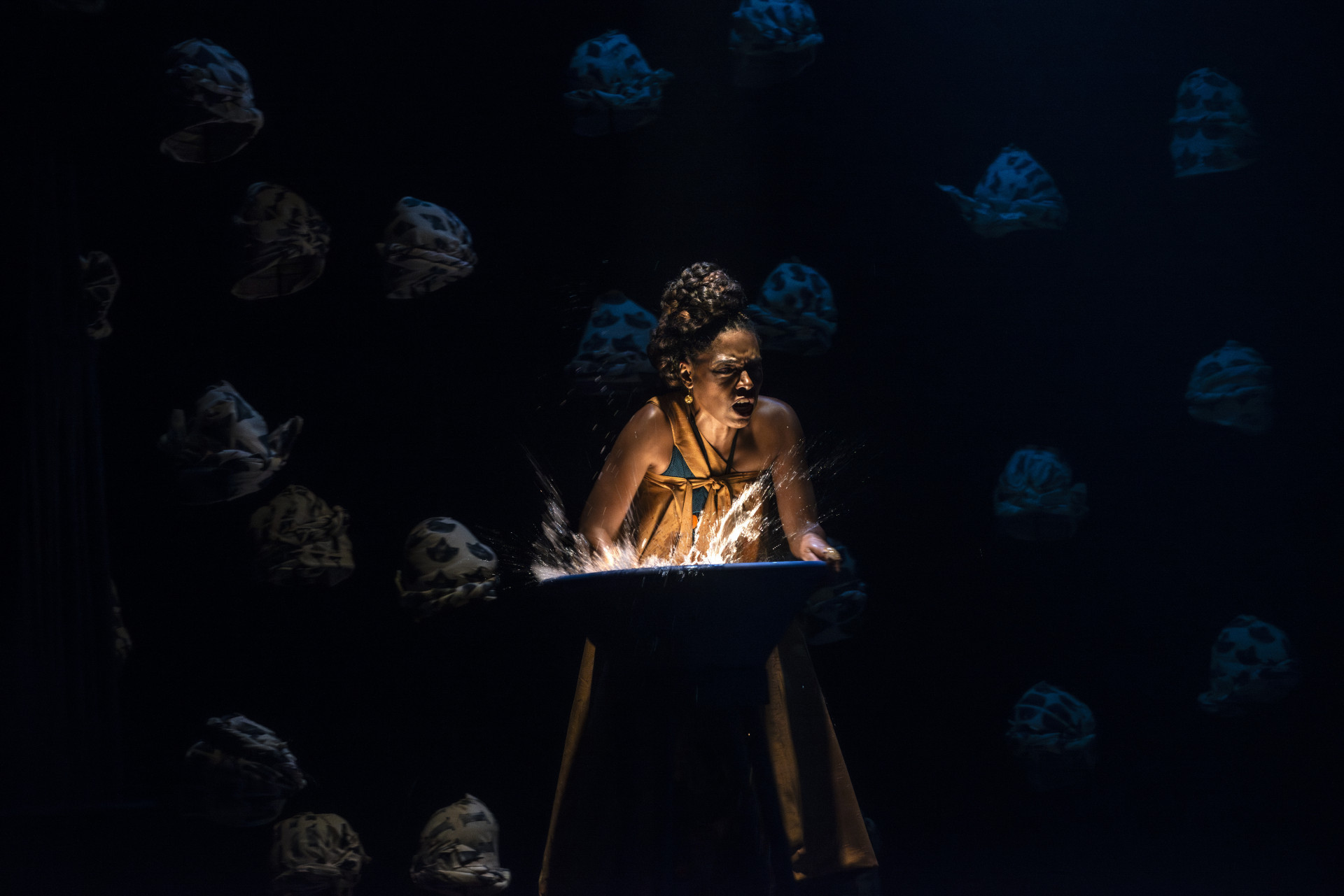 'Mãe de Santo' é escrita a partir de textos e relatos da filósofa Helena Theodoro - Divulgação/ Dalton Valerio