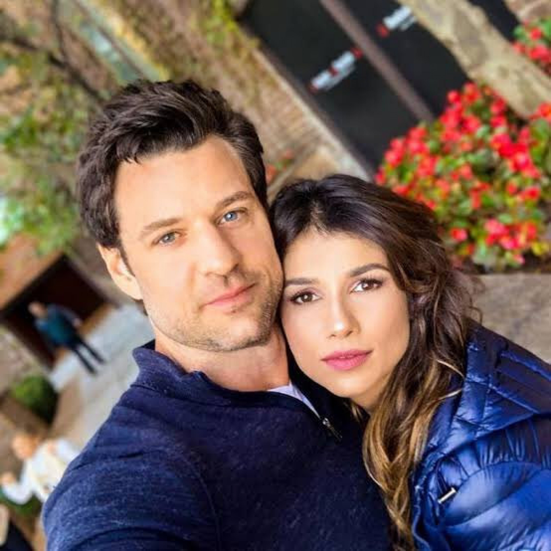 Paula Fernandes e Rony Cecconello
 - Reprodução