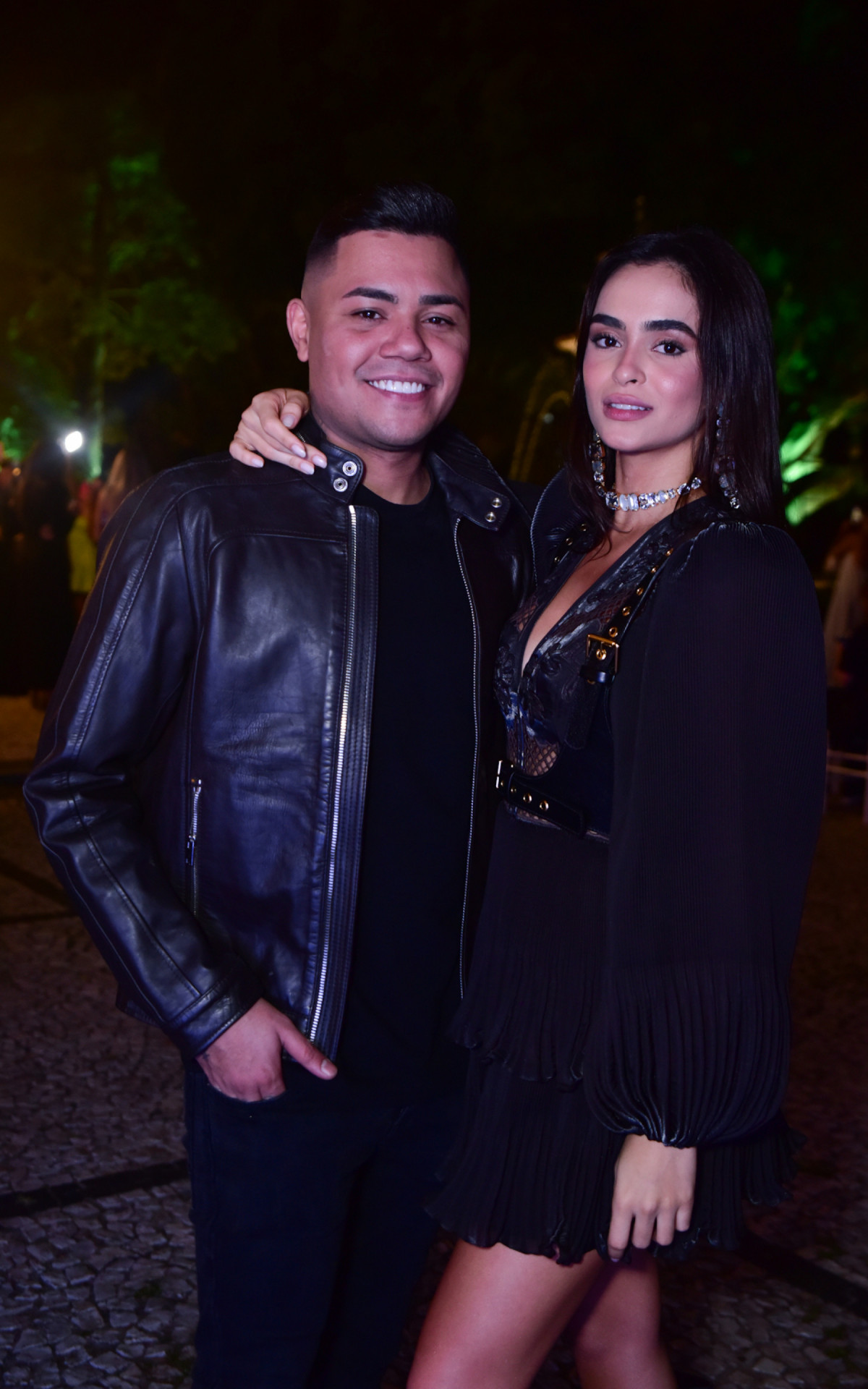 Felipe Araújo e Lara Prado