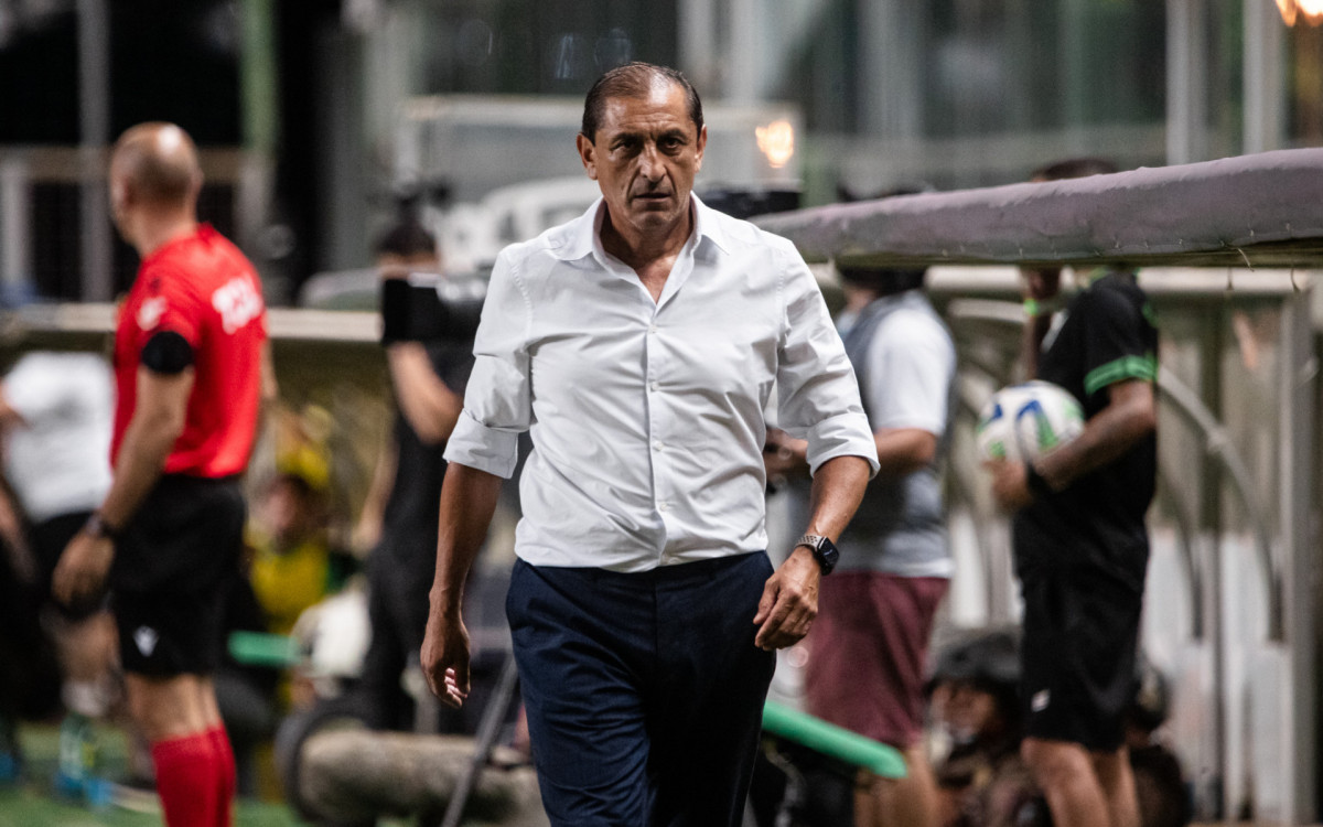 Trabalhou de Ram&oacute;n D&iacute;az recuperou o Vasco, mas risco de rebaixamento ainda existe