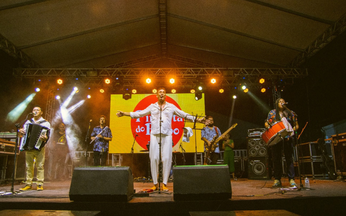 O grupo Pimenta do Reino foi uma das atrações musicais no último dia da FLIC-BF