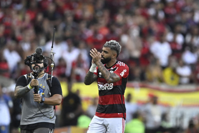 Leilão de camisas do Flamengo na final da Copa do Brasil arrecada pouco mais de R$ 22 mil