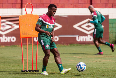 Arias admite dores no tornozelo e projeta semifinal da Libertadores: 'Sabemos que esse título é o sonho'