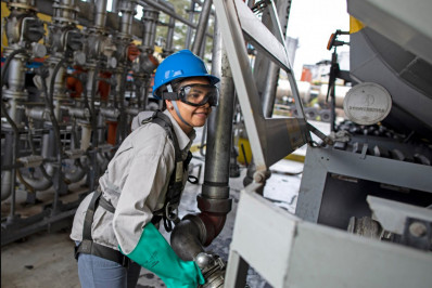 Ipiranga abre vagas para curso de formação de mulheres operadoras