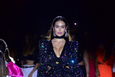 Desfile de grife reúne ex-BBBs em São Paulo