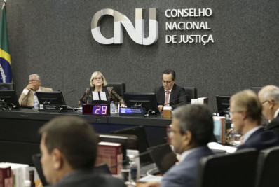 CNJ apura conduta de juiz que negou pedido de advogada grávida