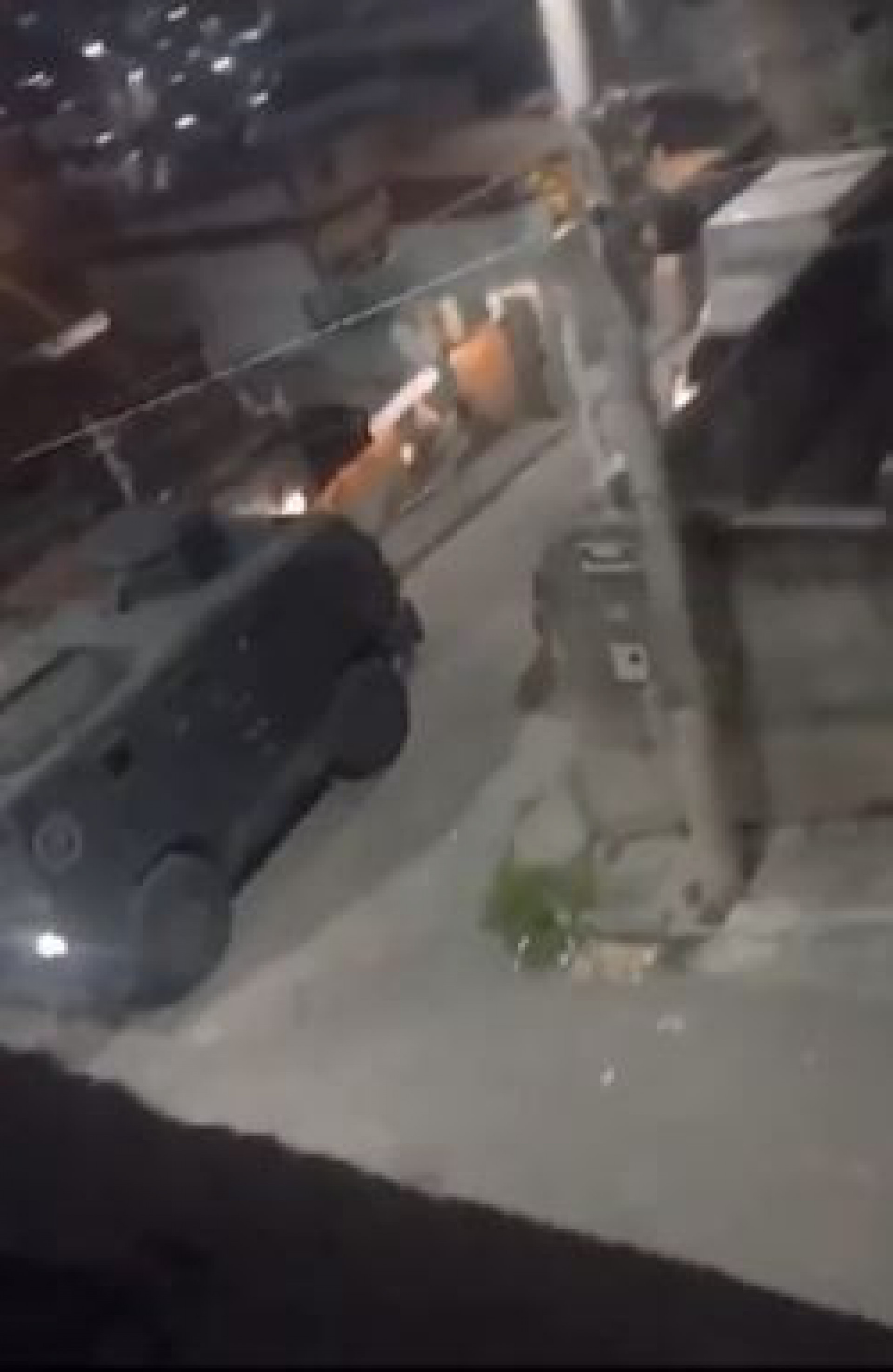 Moradores registraram a presença de blindados da PM no Complexo da Pedreira durante a manhã - Rede Social