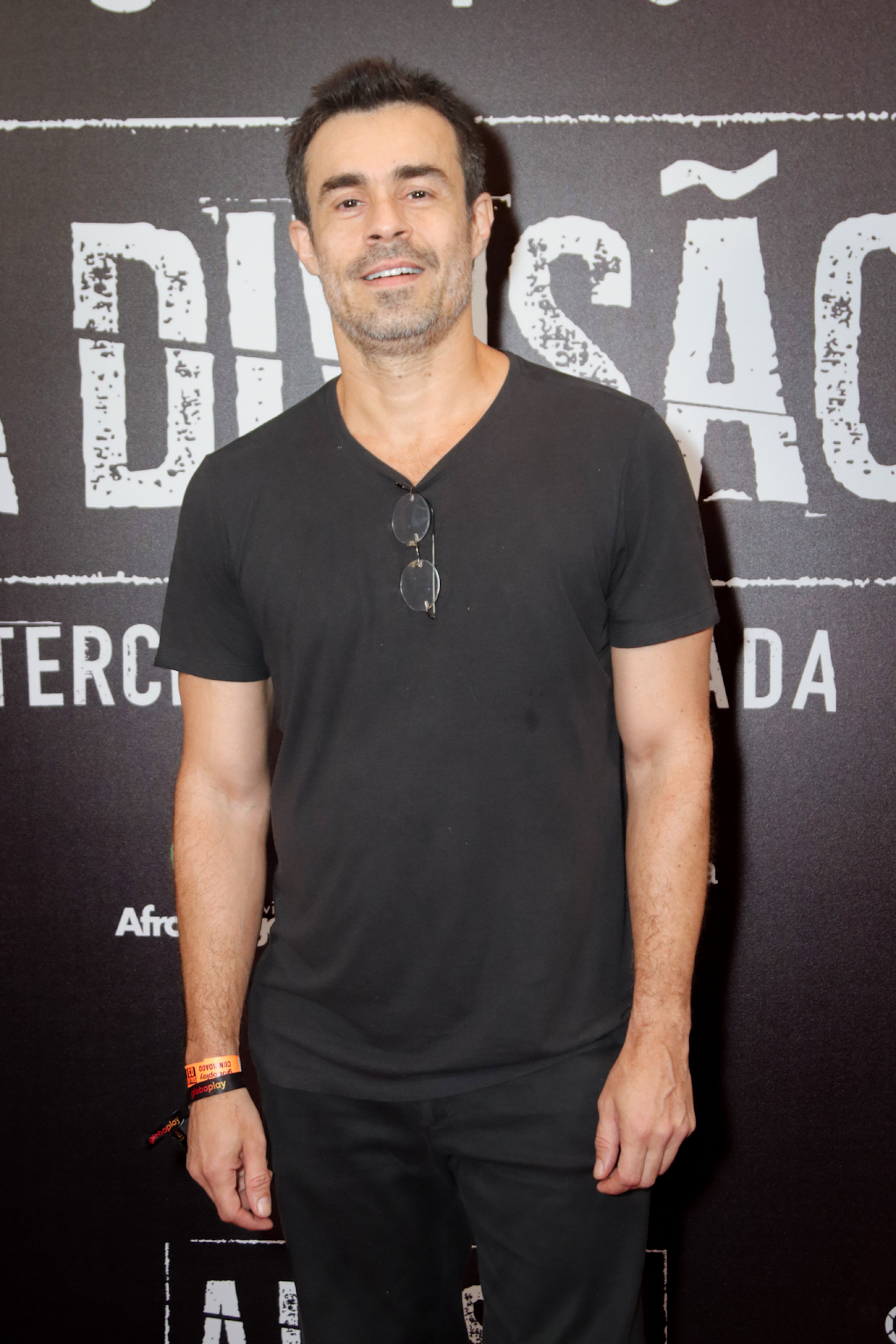 Erom Cordeiro no lançamento da terceira temporada de 'A Divisão' - Victor Chapetta/ Agnews