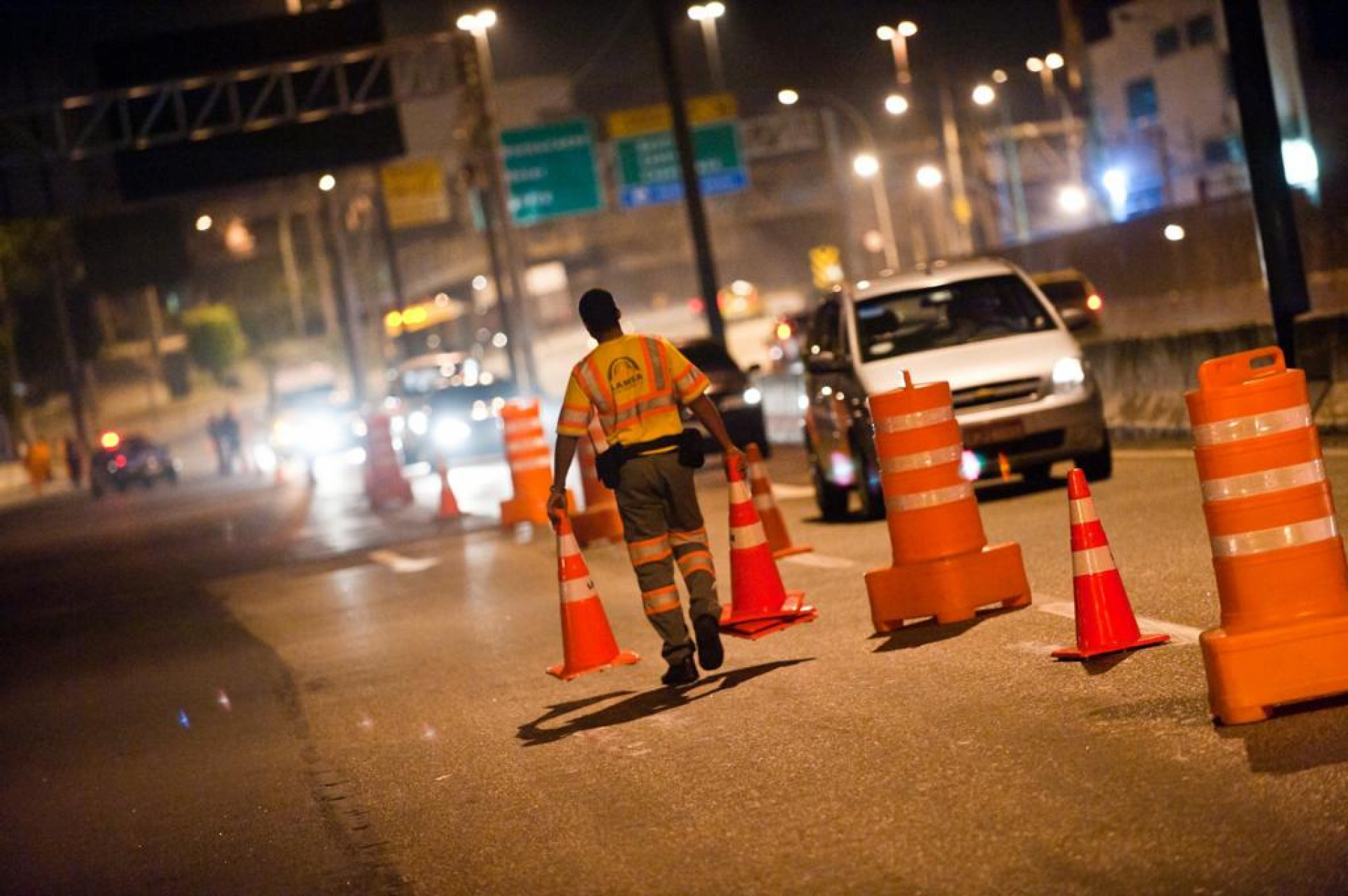 Uma faixa de cada sentido da Linha Amarela será interditada para as ações - Divulgação / Lamsa