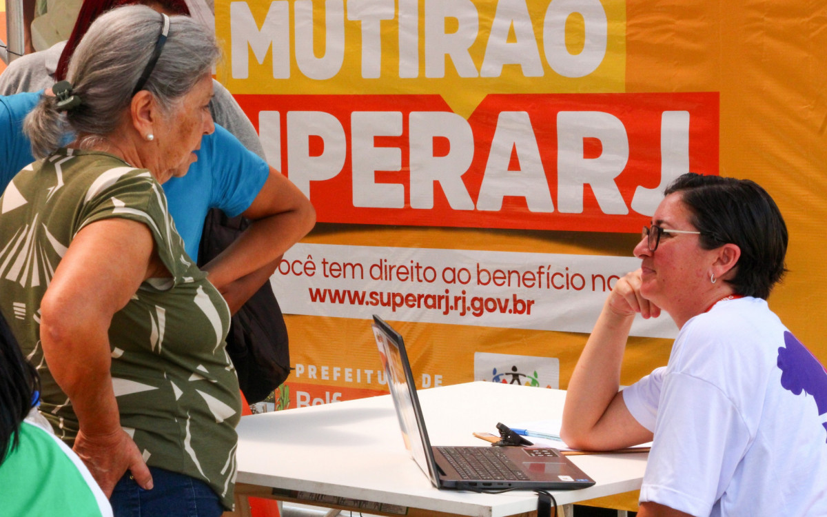 Governo do Estado do Rio e da Prefeitura de Belford Roxo realizaram mutirões de entrega dos cartões Supera RJ